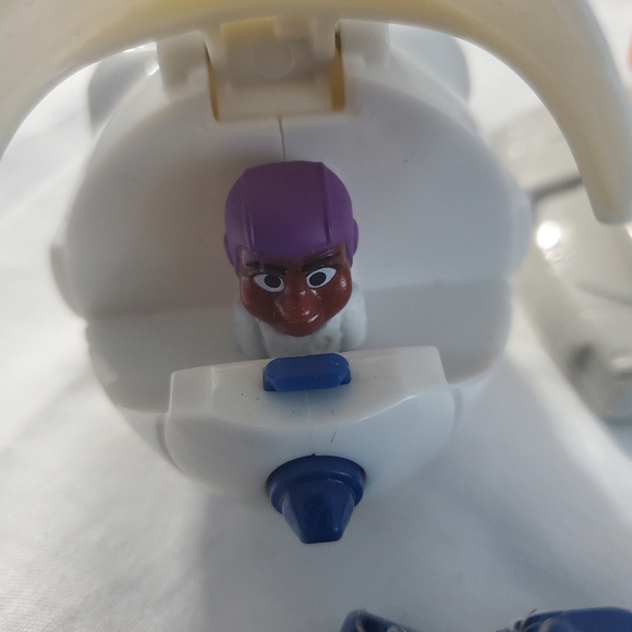 : Complete 8pc McDonald’s Disney buzz Lightyear Happy Meal Toys incomplete set - Picture 9 of 14